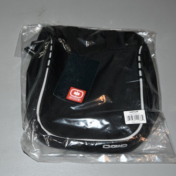 OGIO DOPPLER TRAVEL TOILETRY KIT - Picture 3 of 3